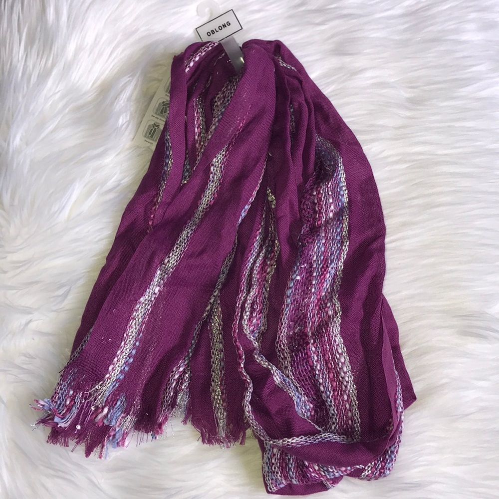 SOLD OUT!!! 🛍3/$10🛍 NWT Oblong Purple with Silver Scarf 🧣